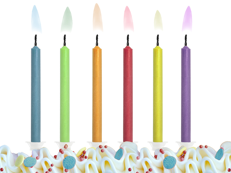 Dortové svíčky s barevnými plamínky